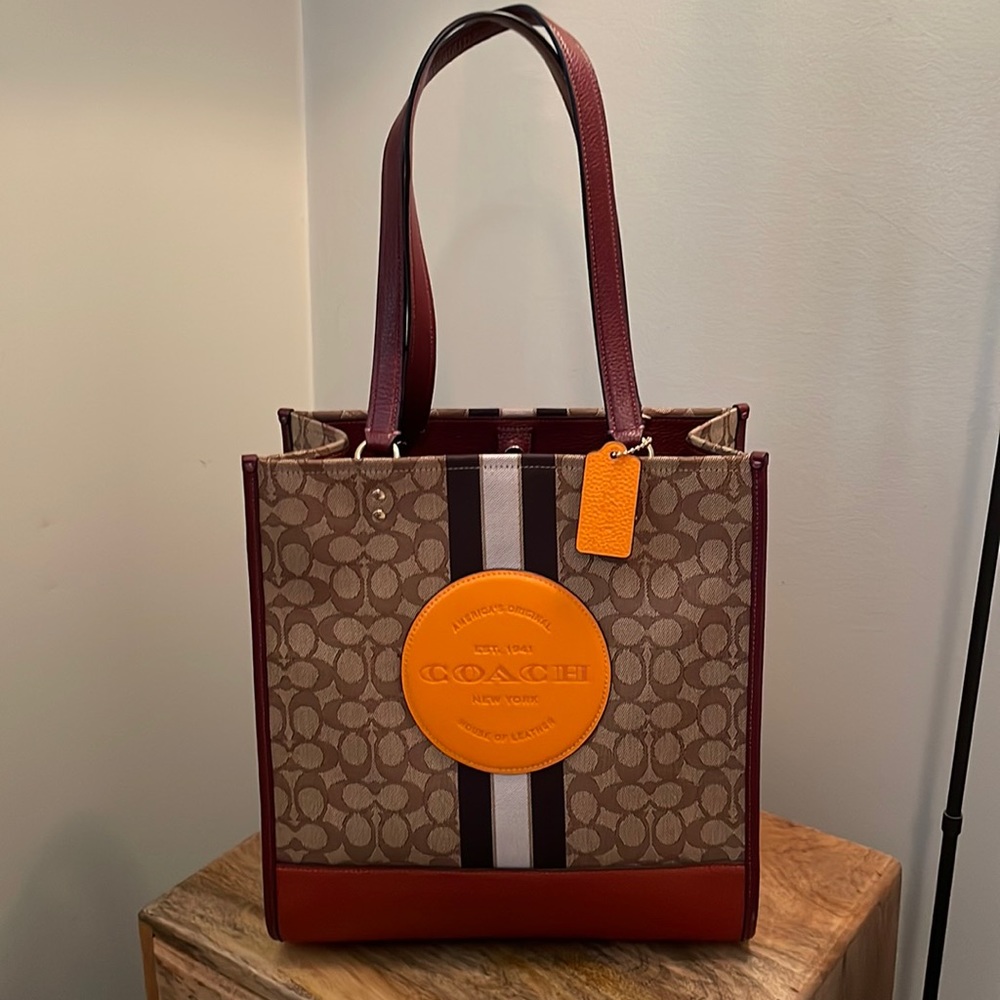Rare Coach Jacquard Dempsey Tote/Shopper